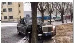 爆料网红出车祸的视频,视频曝光引发网友热议